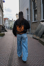 ORANGE LONGSLEEVE BLACK