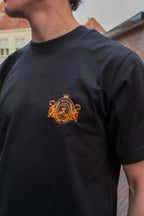 ORANGE SHORTSLEEVE BLACK